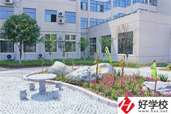 郴州技師學(xué)院辦學(xué)條件好嗎？開設(shè)有什么專業(yè)？