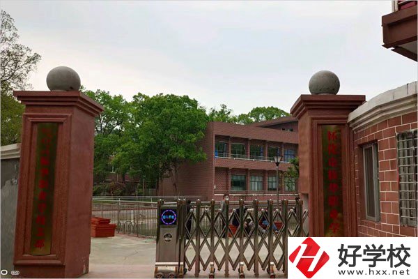 懷化市振華職業(yè)學校開設了哪些專業(yè)？實訓條件怎么樣？