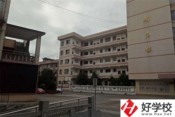 湘西有哪些民辦中?？梢酝扑]？有什么辦學(xué)特色？